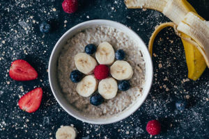 Healthy bowl of oatmeal and fruit
